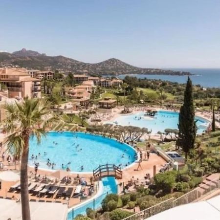 Superbe Appartement Village Cap Esterel 4P Climatise Saint-Raphaël エクステリア 写真