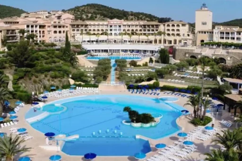 Superbe Appartement Village Cap Esterel 4P Climatise Saint-Raphaël エクステリア 写真