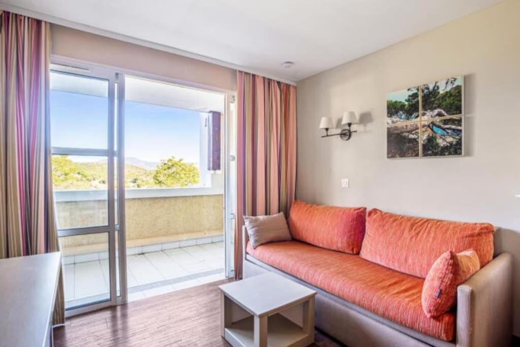Superbe Appartement Village Cap Esterel 4P Climatise Saint-Raphaël エクステリア 写真