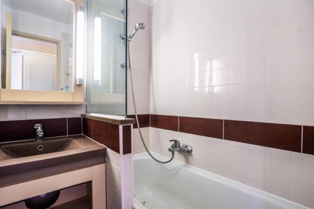 Superbe Appartement Village Cap Esterel 4P Climatise Saint-Raphaël エクステリア 写真